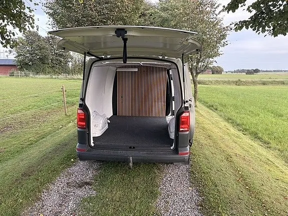 Volkswagen Transporter 2017 photo 5