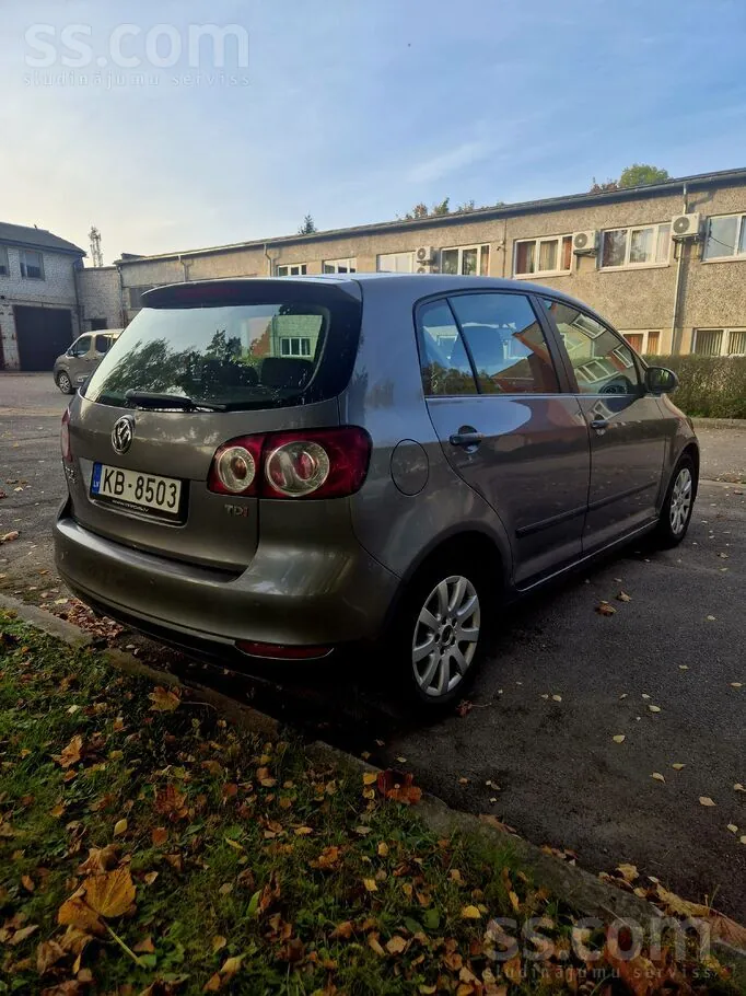 Volkswagen Golf Plus 2012 photo 4