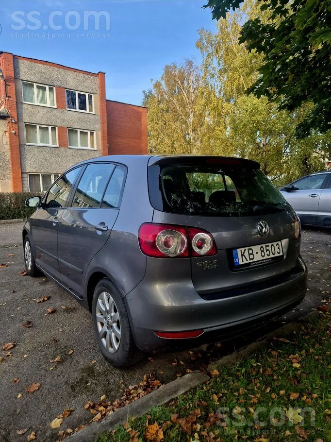 Volkswagen Golf Plus 2012 photo 5