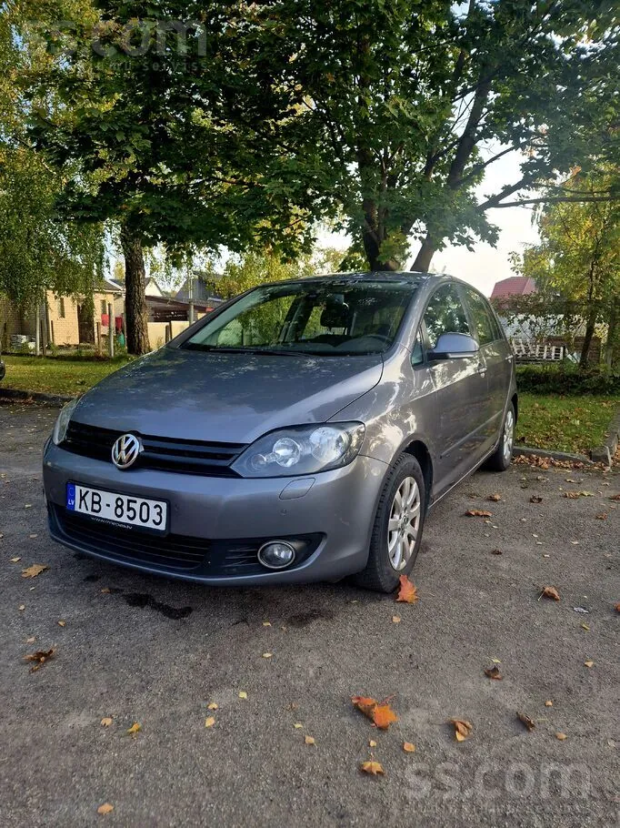 Volkswagen Golf Plus 2012 photo 2