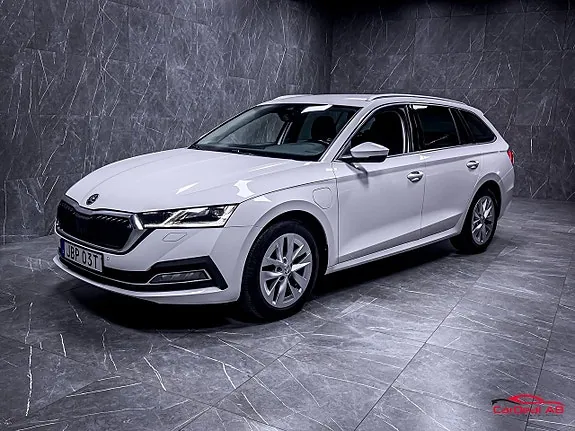 Skoda Octavia 2022 photo 3