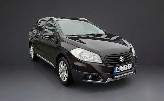 Suzuki S-Cross 2015 photo 2