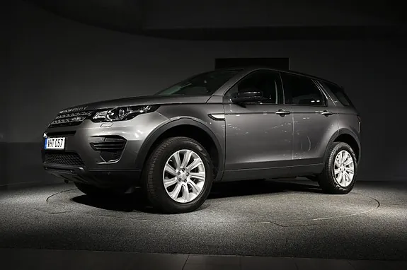 Land Rover Discovery Sport 2016 photo 2