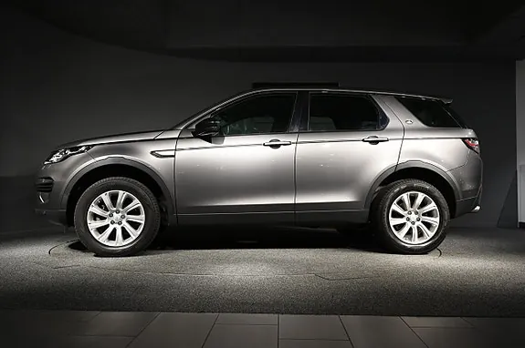 Land Rover Discovery Sport 2016 photo 3