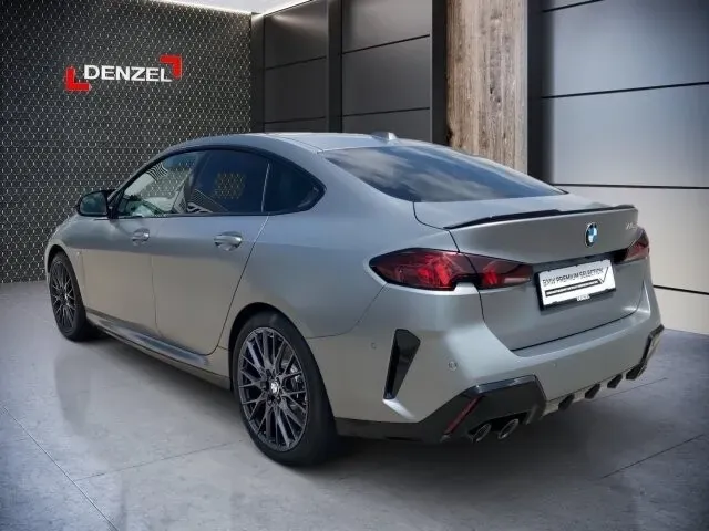 BMW 2 Series 2025 photo 3