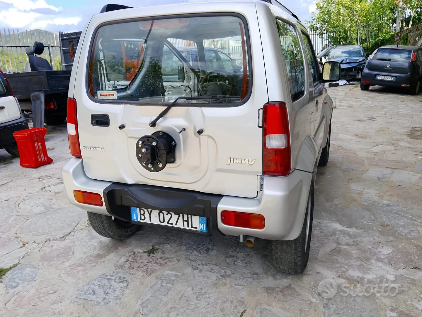 Suzuki Jimny 2002 photo 4
