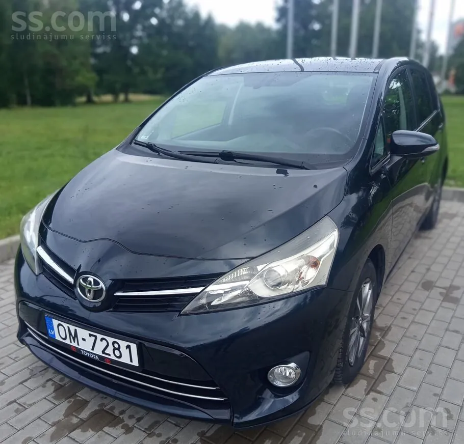 Toyota Verso 2014 photo 3