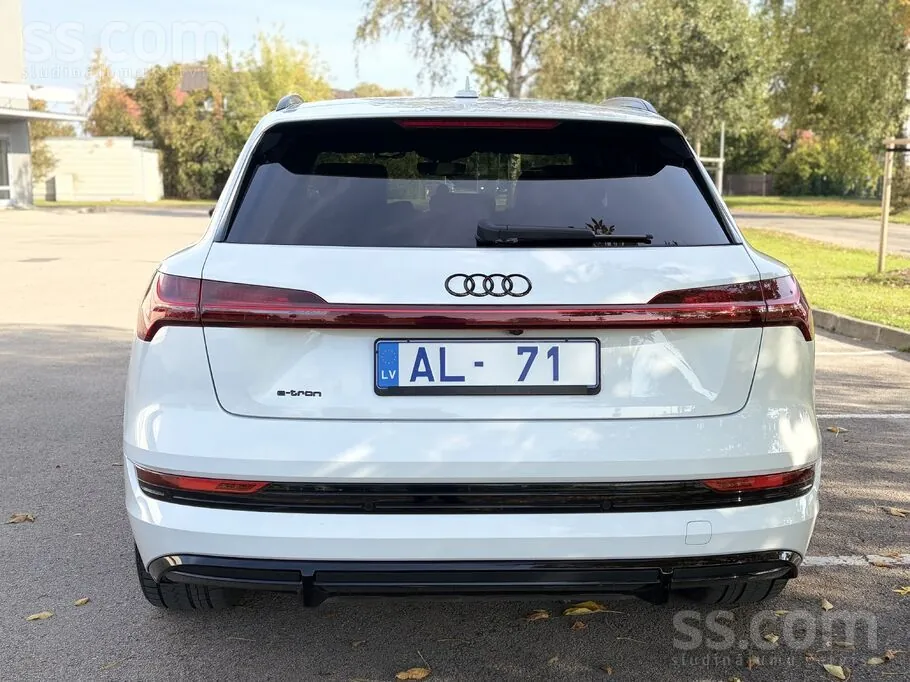 Audi E-Tron 2023 photo 4