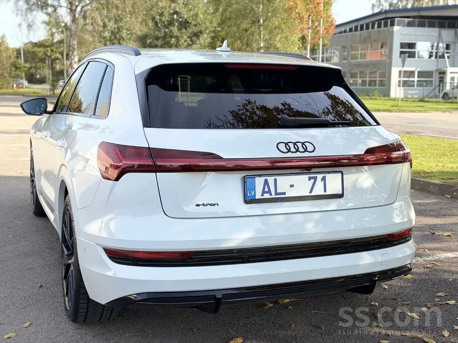 Audi E-Tron 2023 photo 5