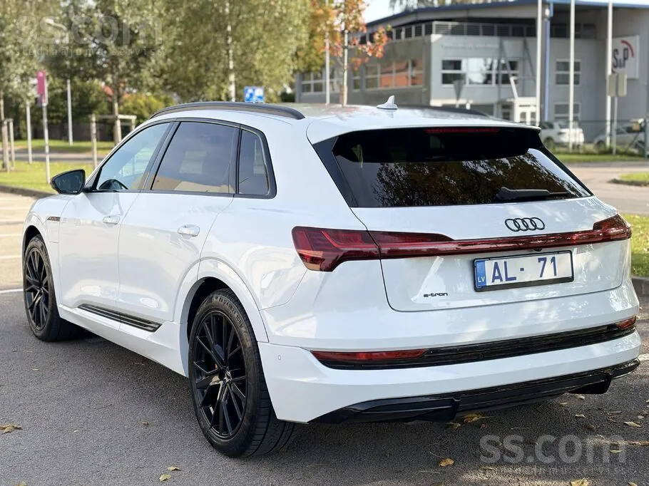 Audi E-Tron 2023 photo 3