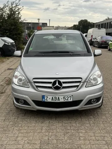 Mercedes-Benz B-Class 2009 photo 2