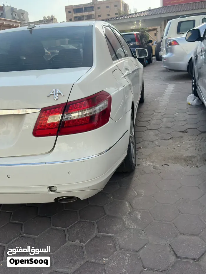 Mercedes-Benz E300 2010 photo 3