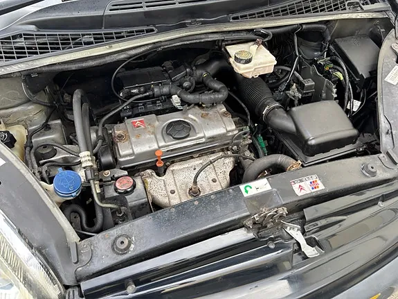 Citroen Xsara Picasso 2003 photo 2