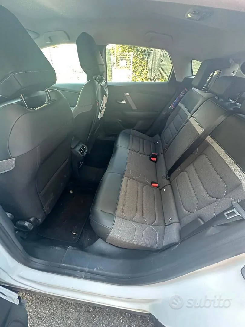 Citroen C4 2023 photo 5