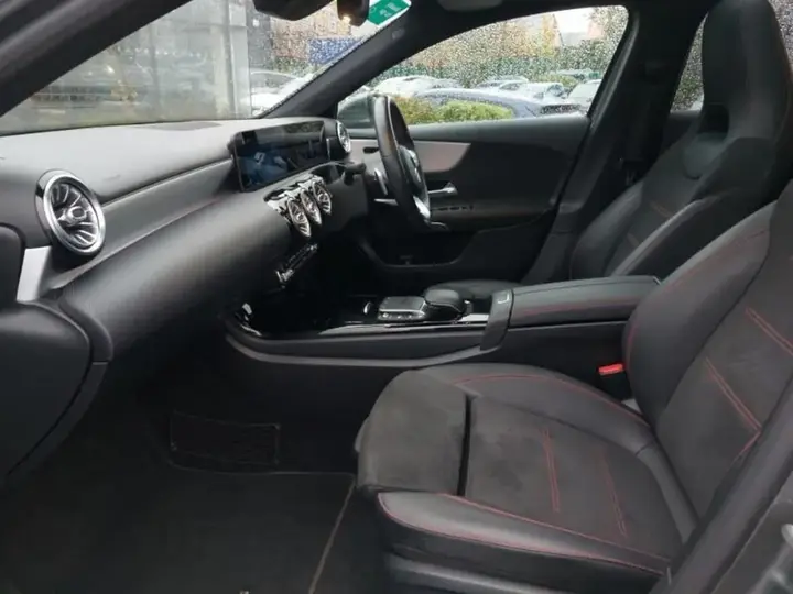 Mercedes-Benz A-Class 2020 photo 5