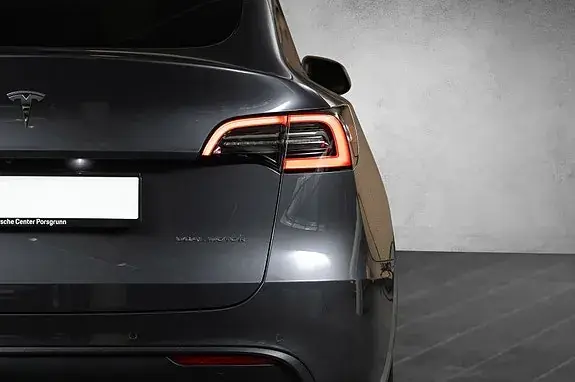 Tesla Model Y 2021 photo 4