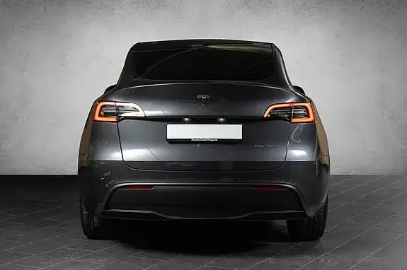 Tesla Model Y 2021 photo 5