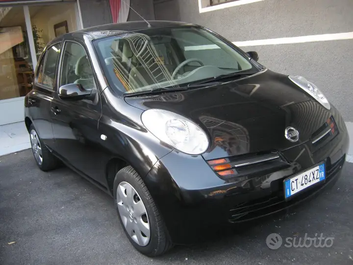 Nissan Micra 2005 photo 2