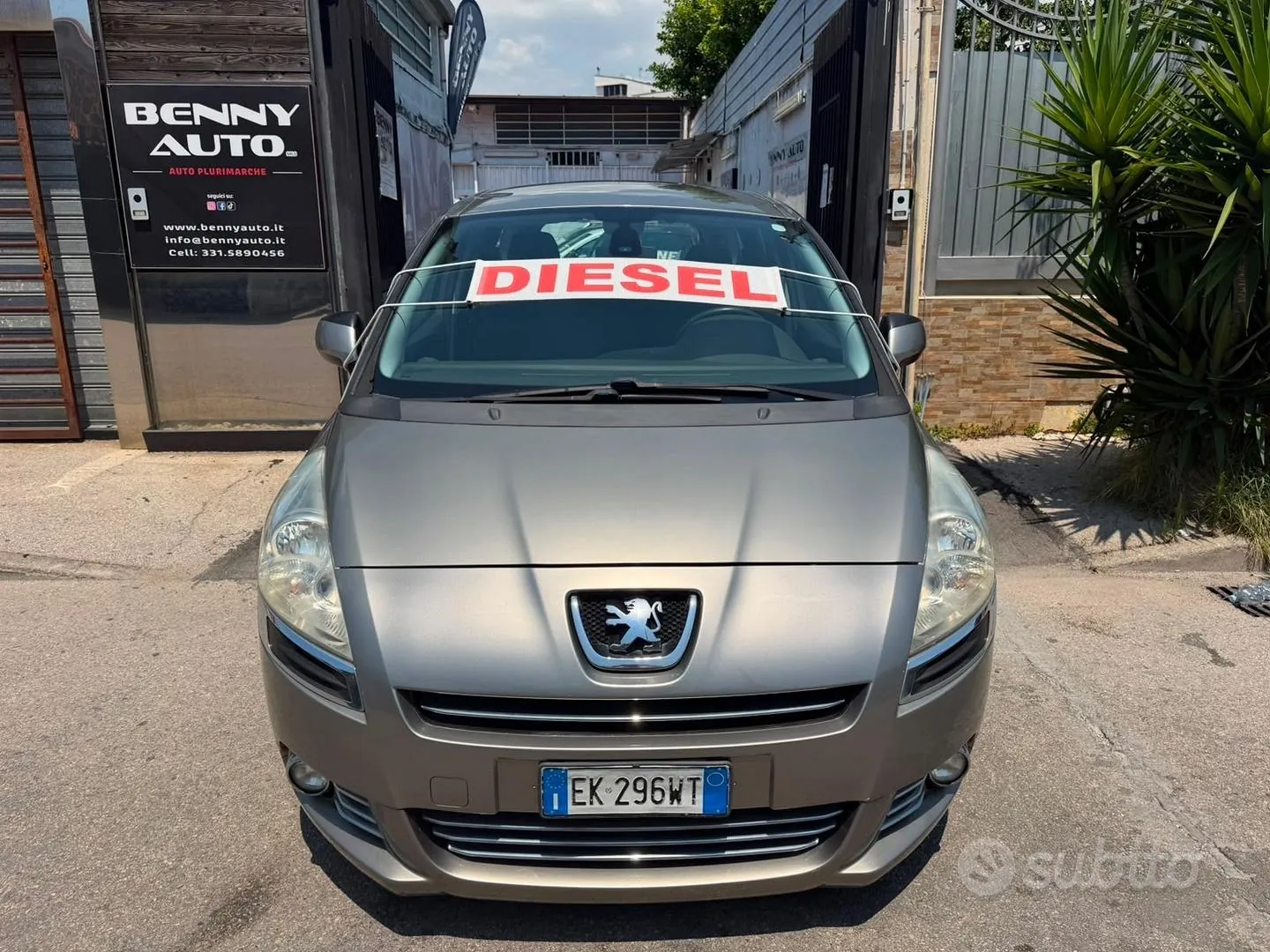 Peugeot 5008