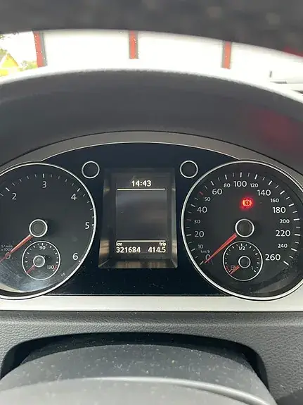Volkswagen Passat 2010 photo 4