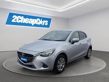 Mazda Demio 2017 photo 2