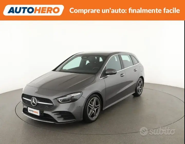 Mercedes-Benz B 180