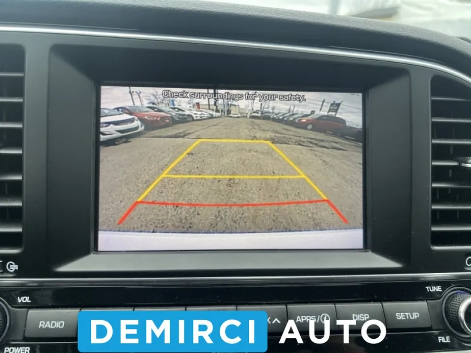 Hyundai Elantra 2017 photo 3