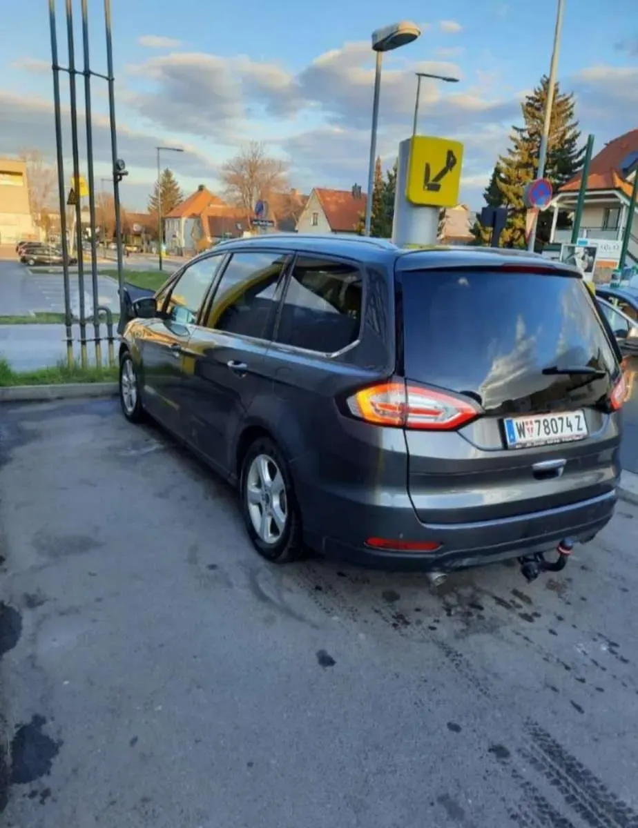Ford Galaxy 2015 photo 3