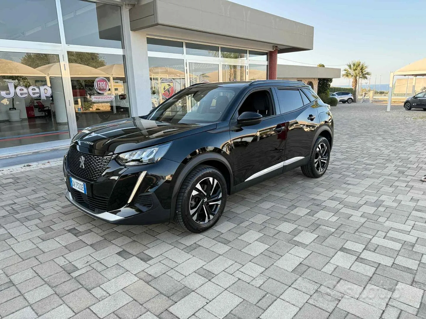 Peugeot 2008 2023 photo 2