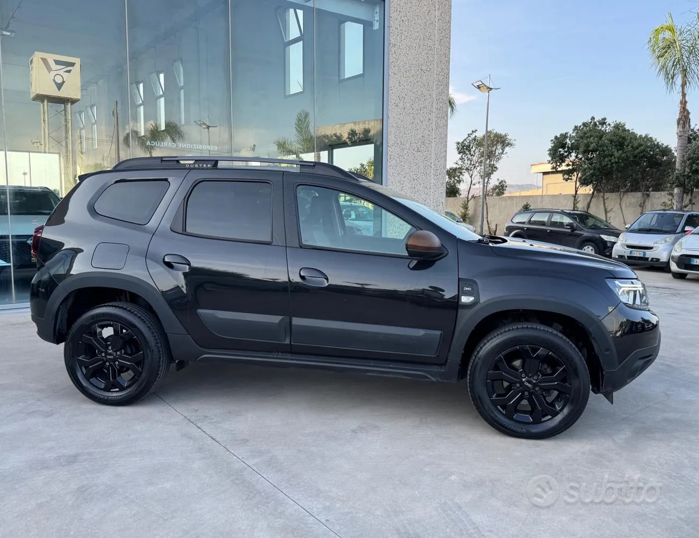 Dacia Duster 2023 photo 2