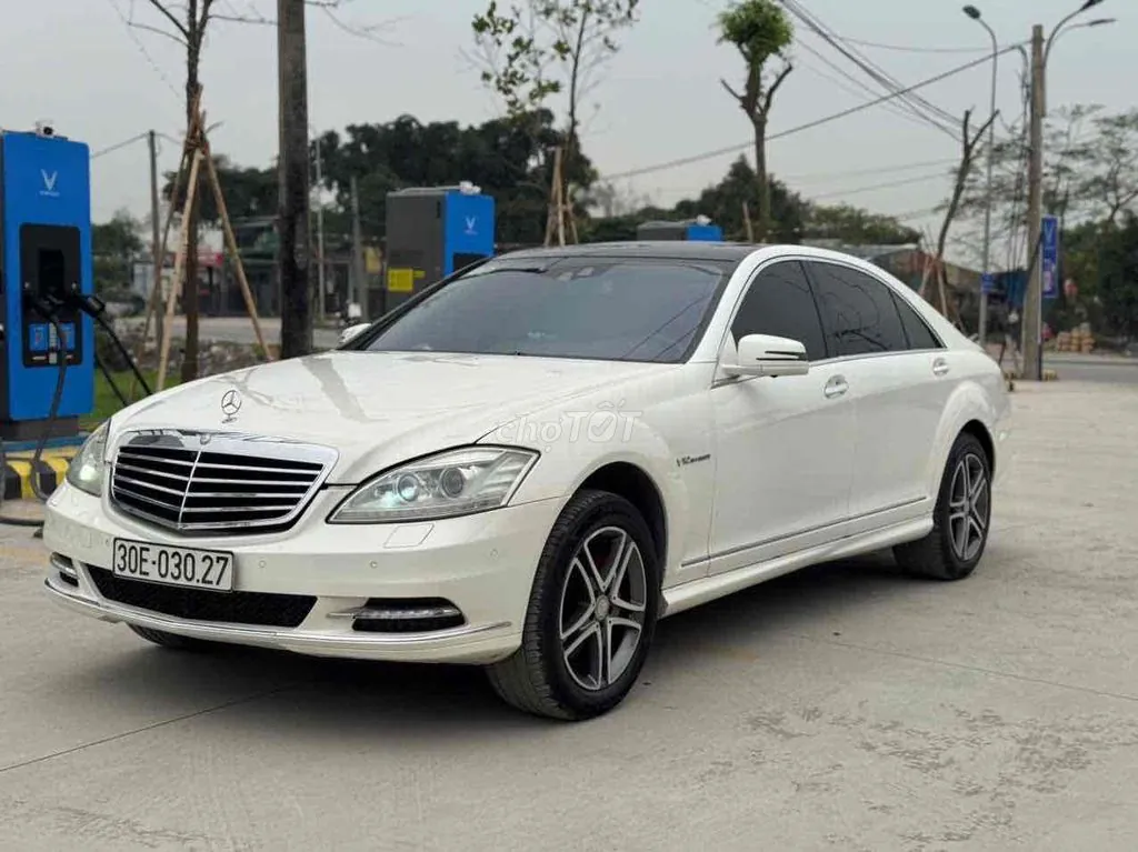 Mercedes-Benz S-Class 2009 photo 2