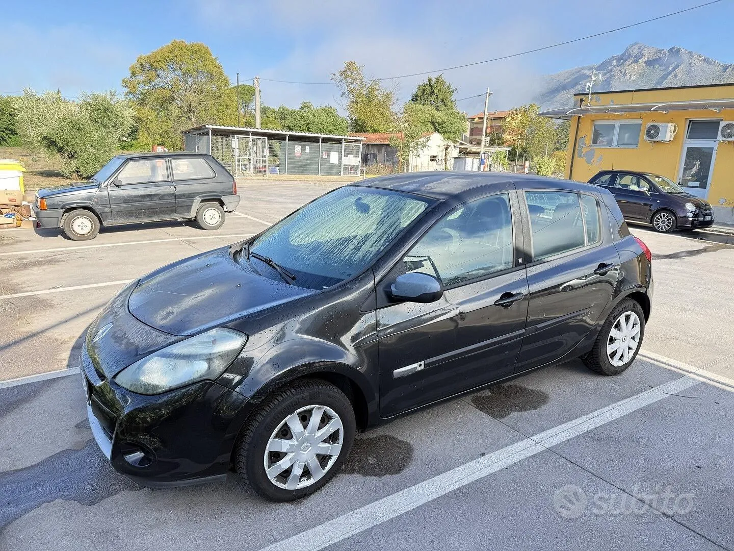 Renault Clio 2011 photo 2