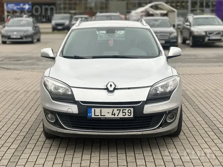 Renault Megane 2013 photo 2