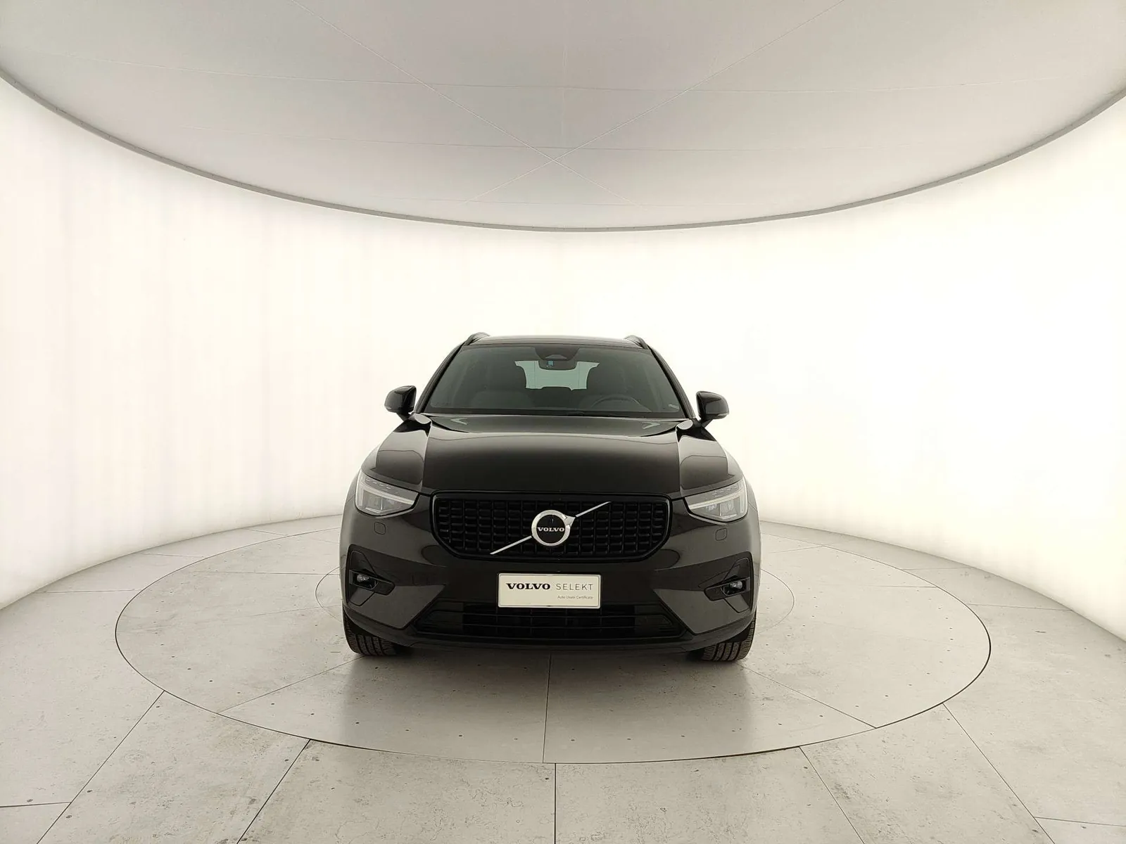 Volvo Xc40 2022 photo 2