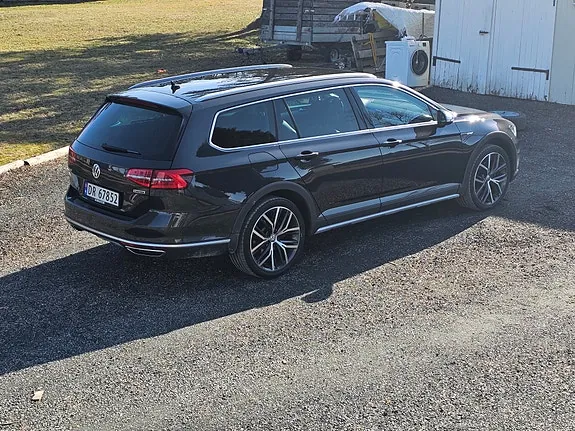 Volkswagen Passat 2019 photo 2