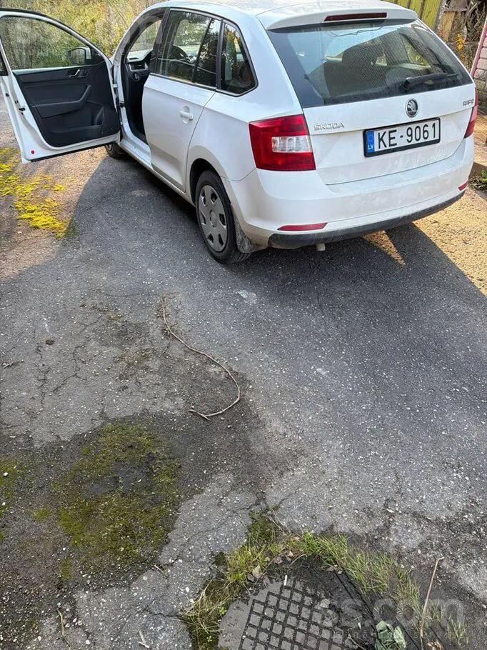 Skoda Rapid 2015 photo 2