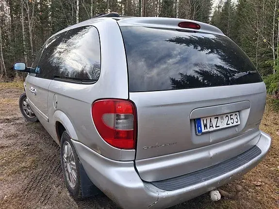 Chrysler Grand Voyager 2005 photo 3