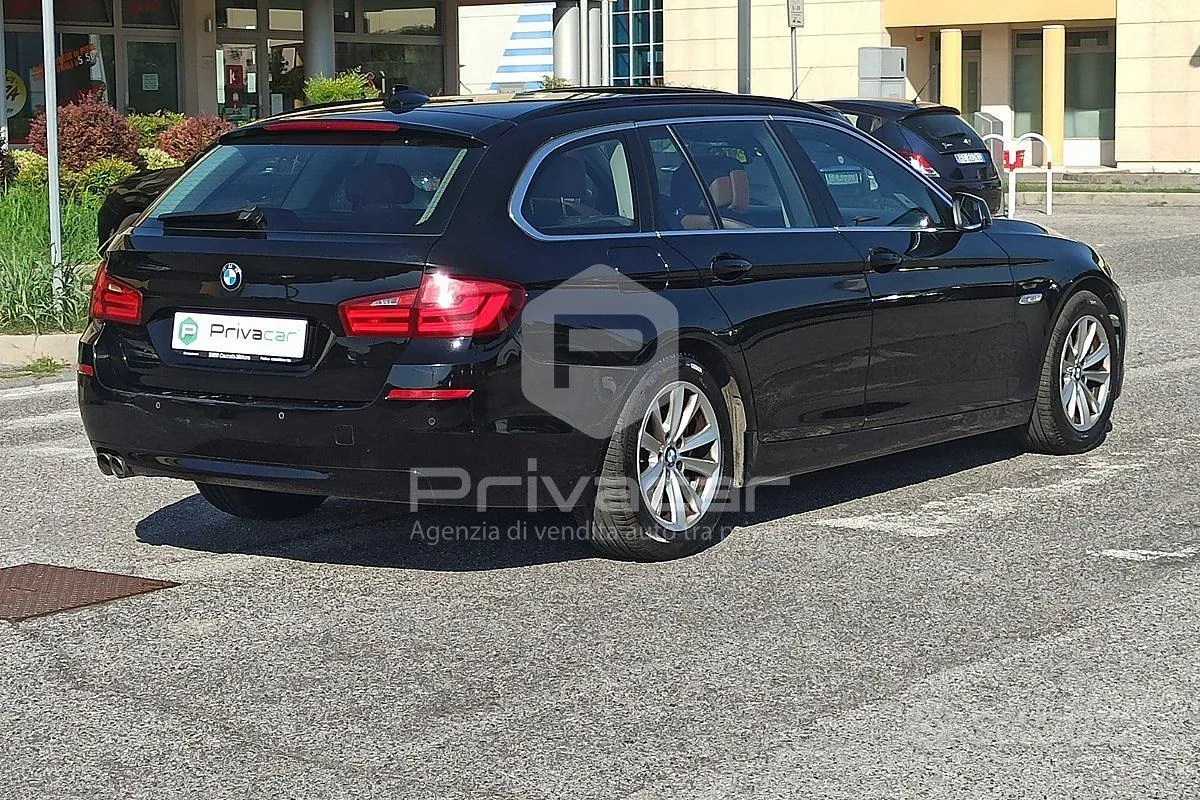BMW 520D Touring 2012 photo 5