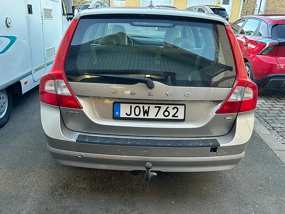 Volvo V70 2010 photo 3