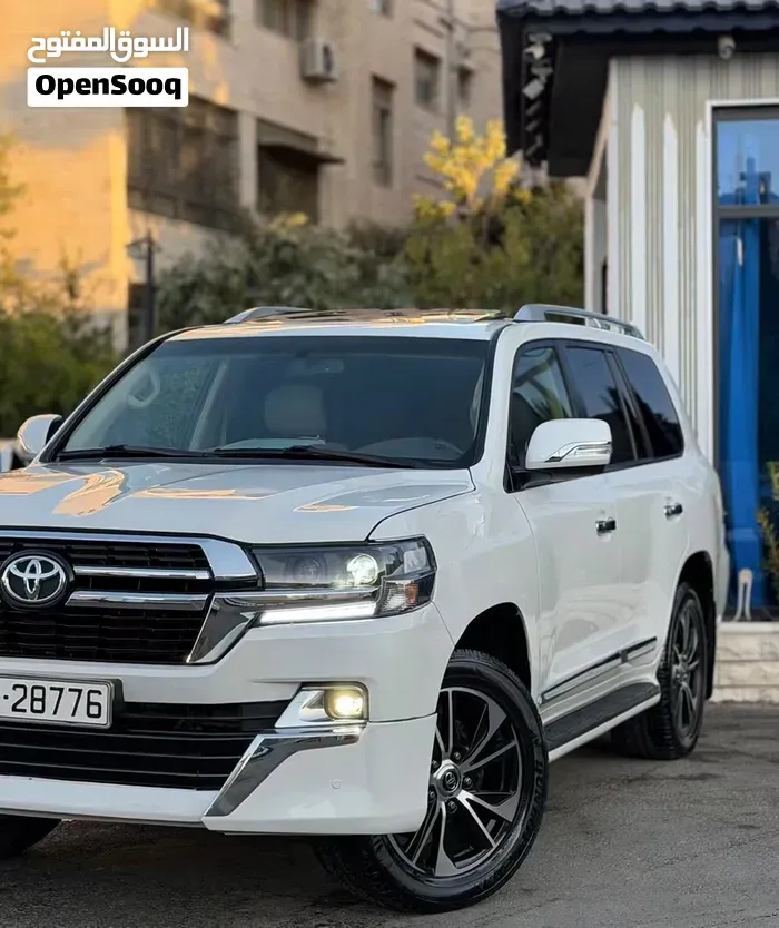 Toyota Land Cruiser 2015 photo 2