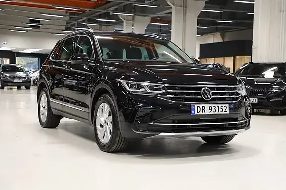 Volkswagen Tiguan 2021 photo 2