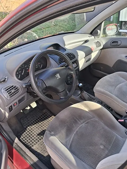 Peugeot 206 2004 photo 4