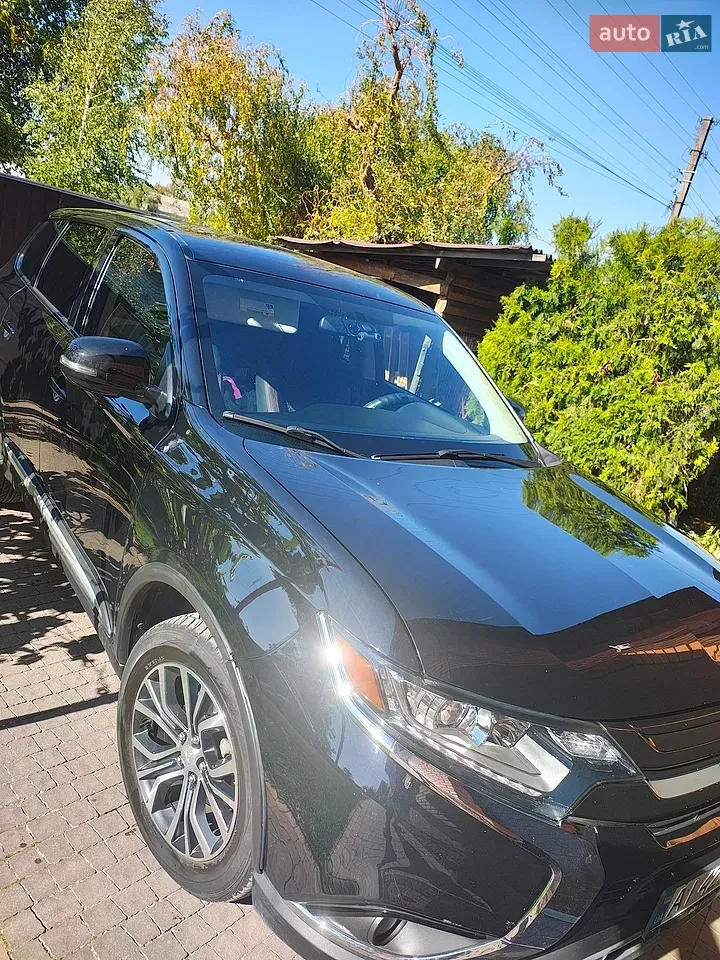Mitsubishi Outlander 2018 photo 4