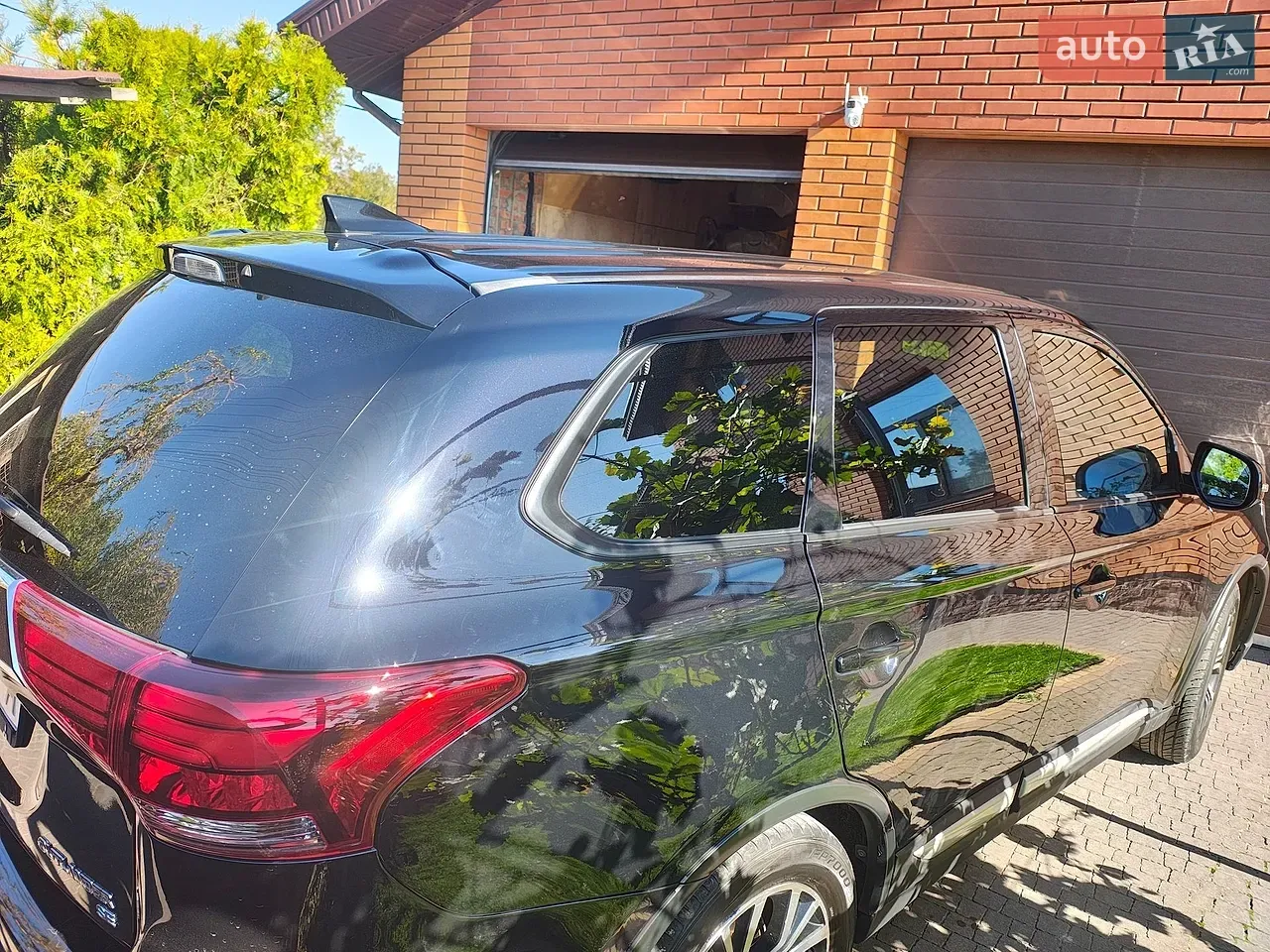 Mitsubishi Outlander 2018 photo 3