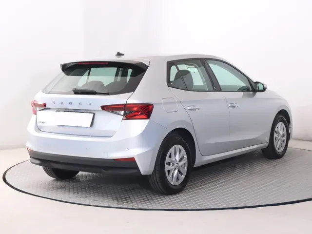 Skoda Fabia 2023 photo 4