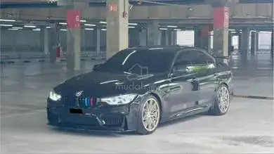 BMW 328I