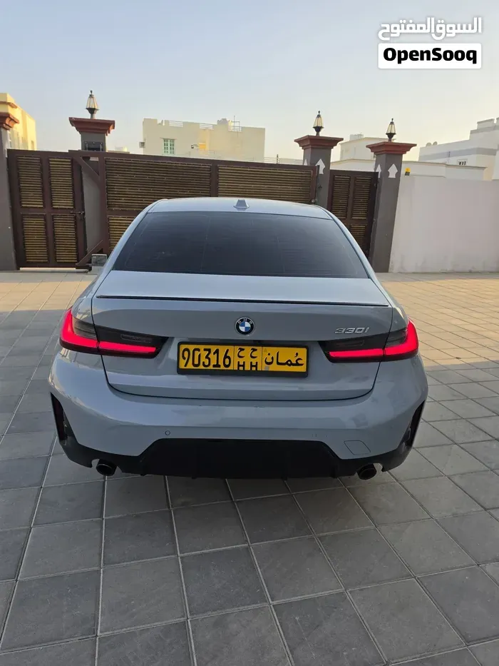 BMW 330I