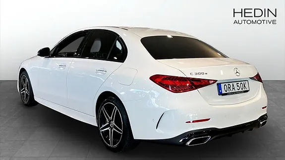 Mercedes-Benz C300 E 2024 photo 2