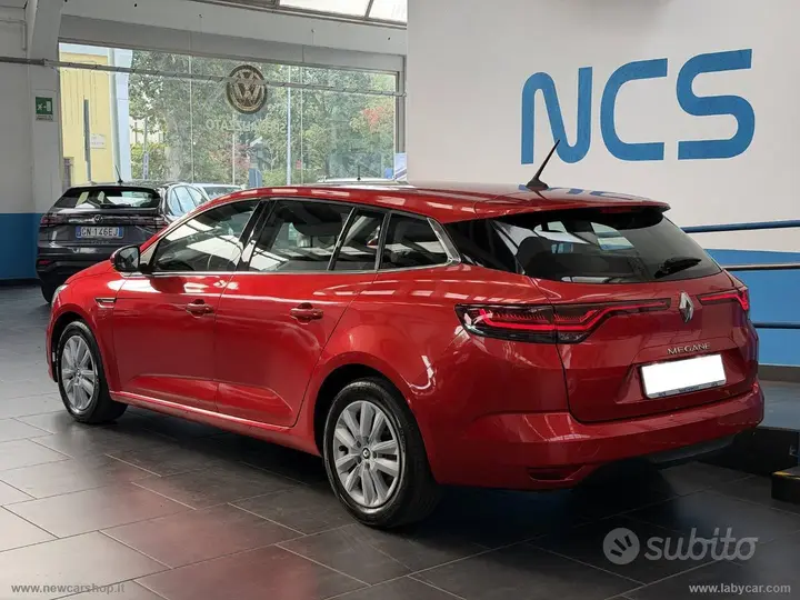 Renault Megane 2022 photo 2