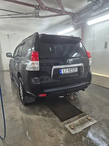 Toyota Land Cruiser 2011 photo 5